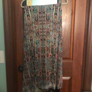 Maxi skirt Size small